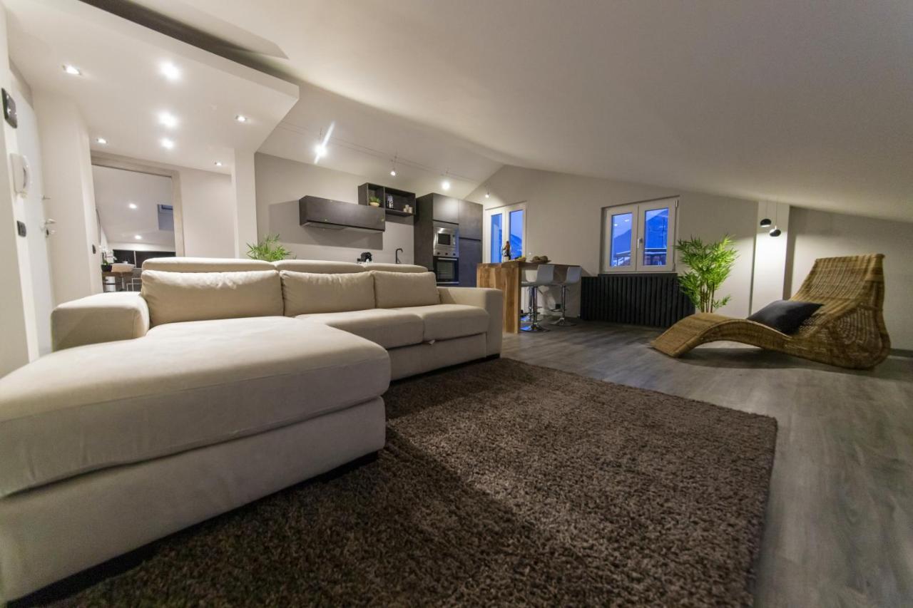 Appartement Panoramic Penthouse In The Historical Center à Domodossola Extérieur photo